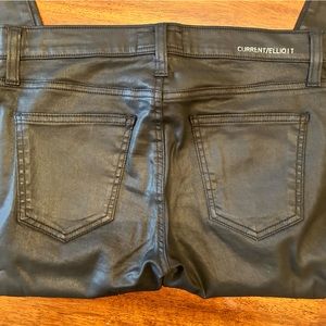 Current/Elliott Black Coated The Stiletto fit skinny jeans Size 26